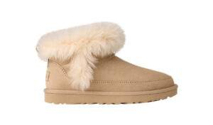 נעלי האג | UGG Women's Classic Ultra Mini Chalet Sandcastle