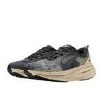 נעלי ריצות נייק | Nike Vomero 18 Oatmeal/Black