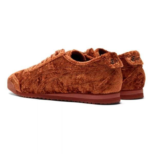 נעלי אוניטסוקה טייגר | Onitsuka Tiger MEXICO 66 VELVET Brown