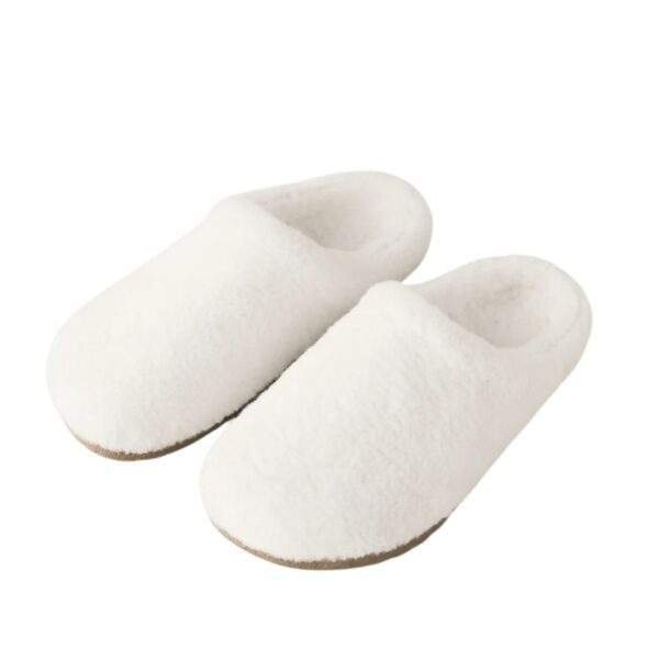 נעלי אלו יוגה | Alo Yoga Sherpa Recovery Slipper