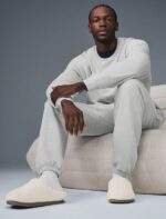 נעלי אלו יוגה | Alo Yoga Sherpa Recovery Slipper