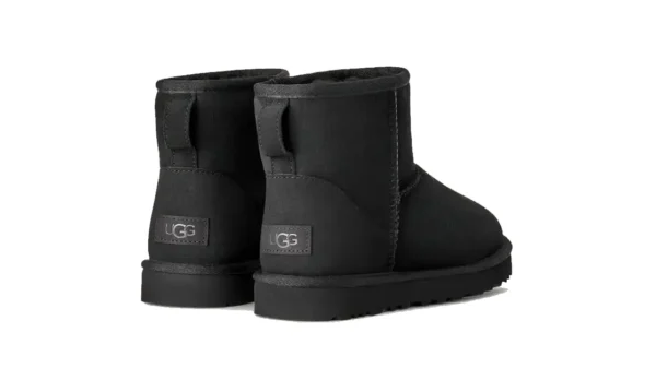 נעלי האג גברים | UGG Men's Classic Mini II Black