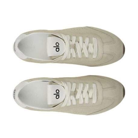 נעלי סניקרס אלו יוגה | ALO Sunset Sneaker Sandstone