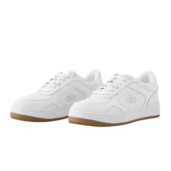 נעלי סניקרס אלו יוגה | ALO Recovery Mode Sneaker Natural White/Gum