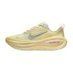 נעלי ריצות נייק | Nike Vomero Plus Road Running Shoes Summit White Gypsum
