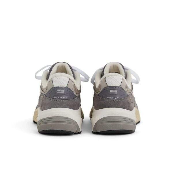 נעלי ניו באלאנס | New Balance 990v6 Made In USA 'Castlerock Moonrock'